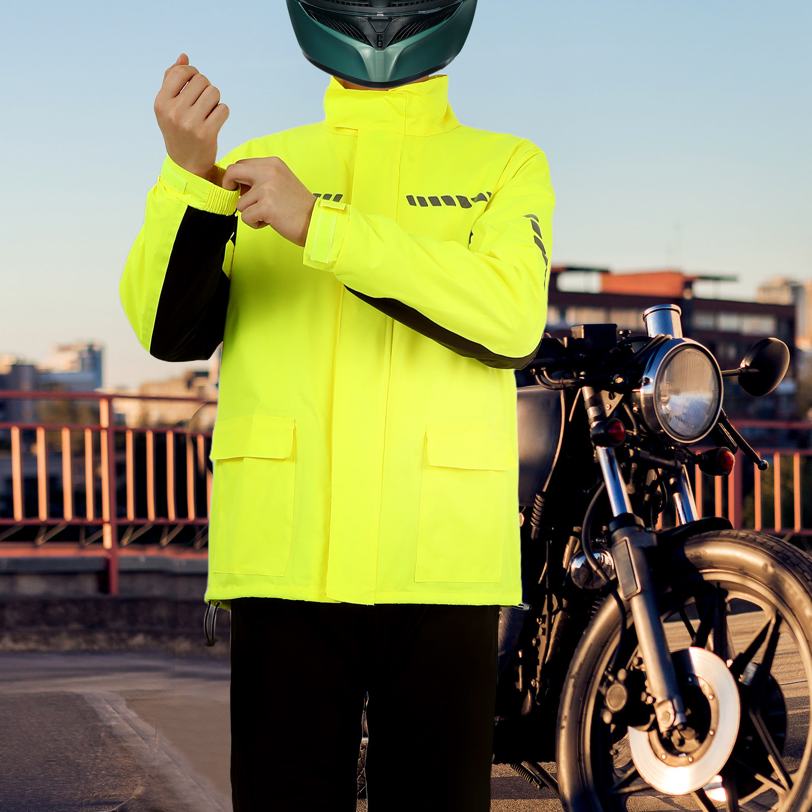 طقم ملابس واقية من المطر للرجا - مراجعة Cycling Gear In Rain وسعره